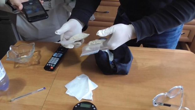 Героин на 3 млн тенге изъяли у двоих жителей Нур-Султана (видео)