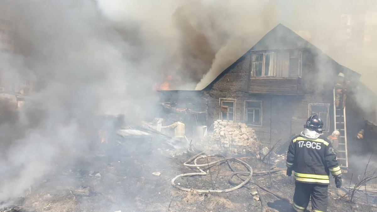 Пожар в Нур-Султане: загорелся сухостой