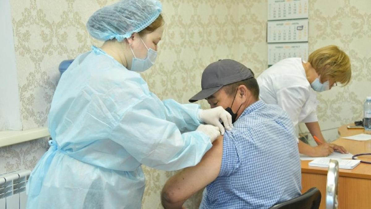 Коллектив столичного автопарка прошел 100% вакцинацию против COVID-19