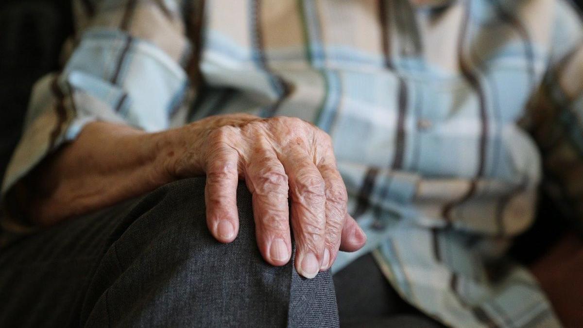 Пенсионеры в Астане получат 8 000 теней к дню пожилых людей.