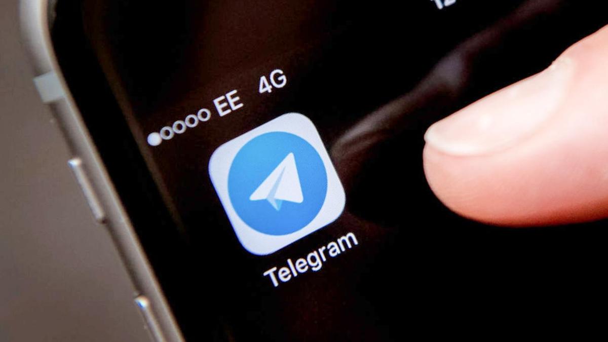 В Казахстане иностранный гражданин сможет забронировать очередь в ЦПС через Telegram-бота