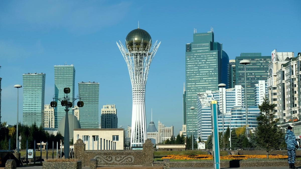 Столица Казахстана возвращается к старому названию — Астана.