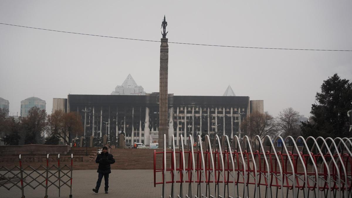 Как восстанавливаются здания в Алматы после пожара
