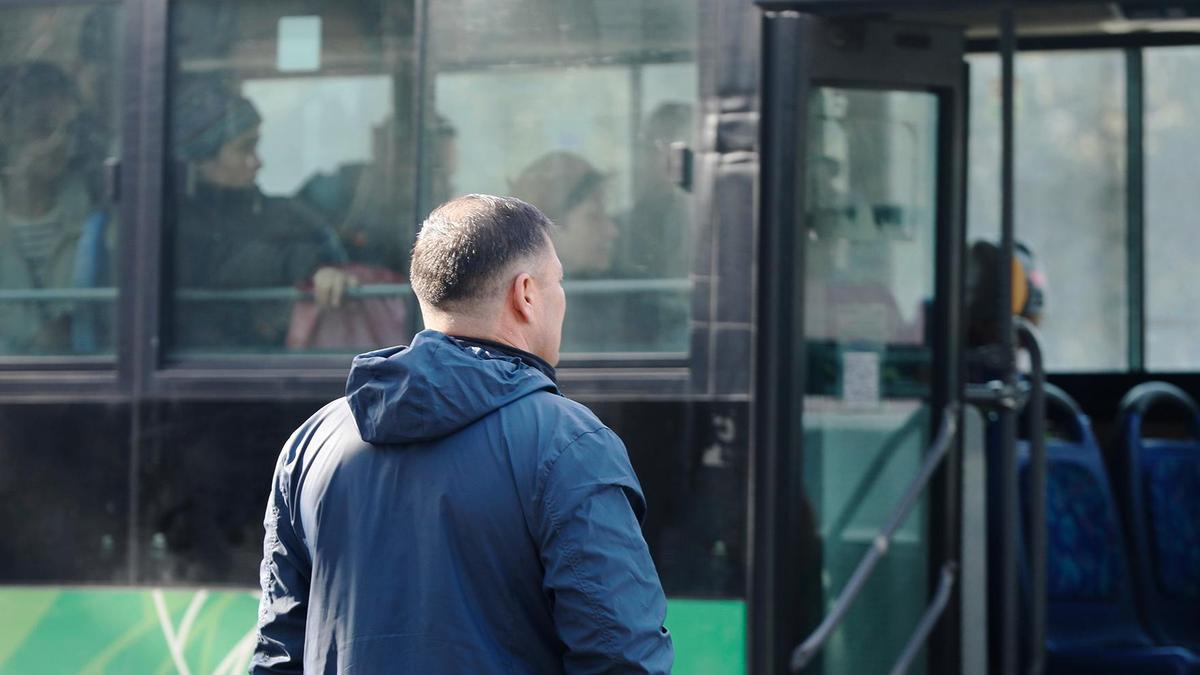 Уралк возобновил автобусное обслуживание в Самаре и Тоглиатти.