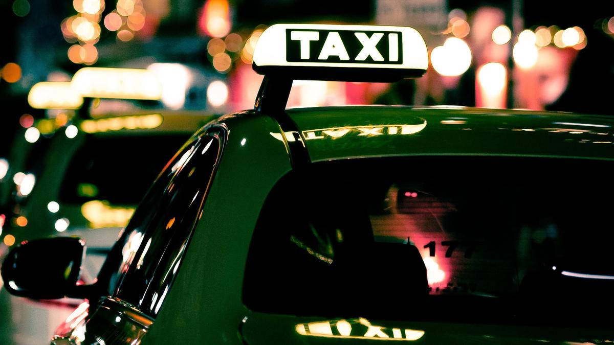 В аэропорту Астаны будет организована стоянка такси.