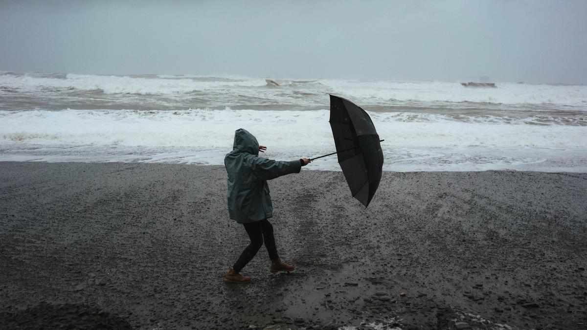 Дождь и сильные ветры прогнозируются для Казахстана.