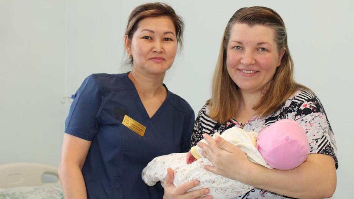 В Алматы появился на свет новорожденный весом более 5 килограммов.