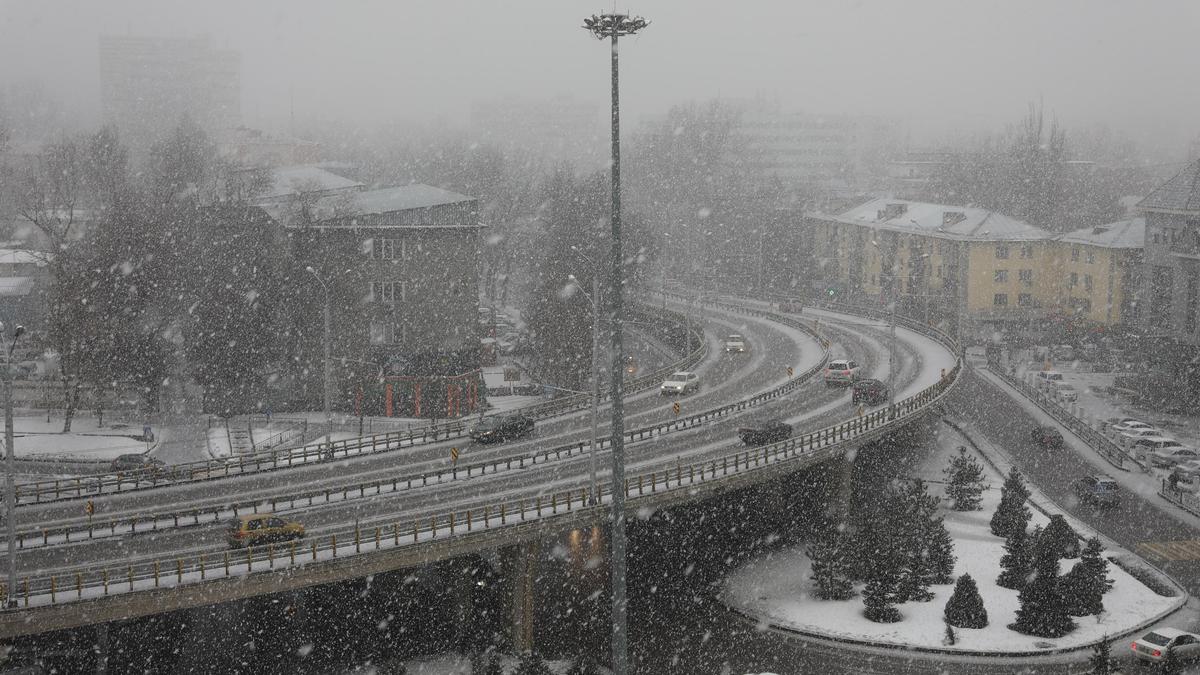В Казахстане ожидается снегопад и сильный ветер