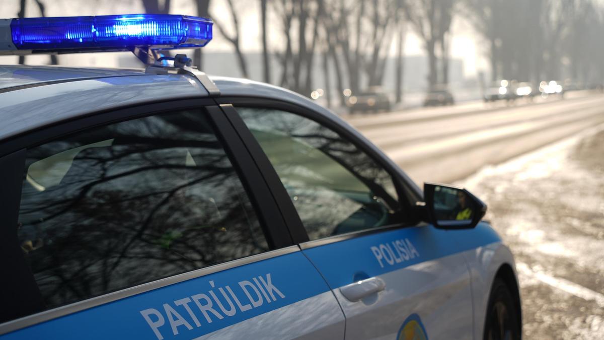 В Алматы наказали лихача с "пистолетом"