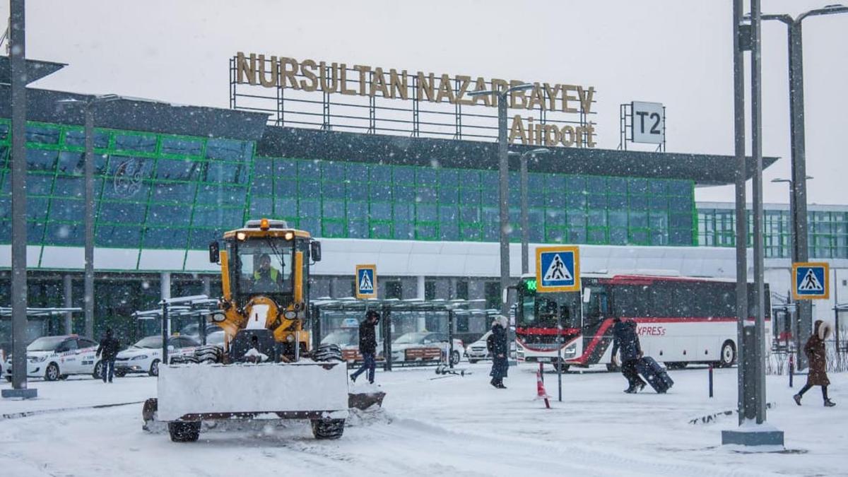В Астане задержано более 20 рейсов