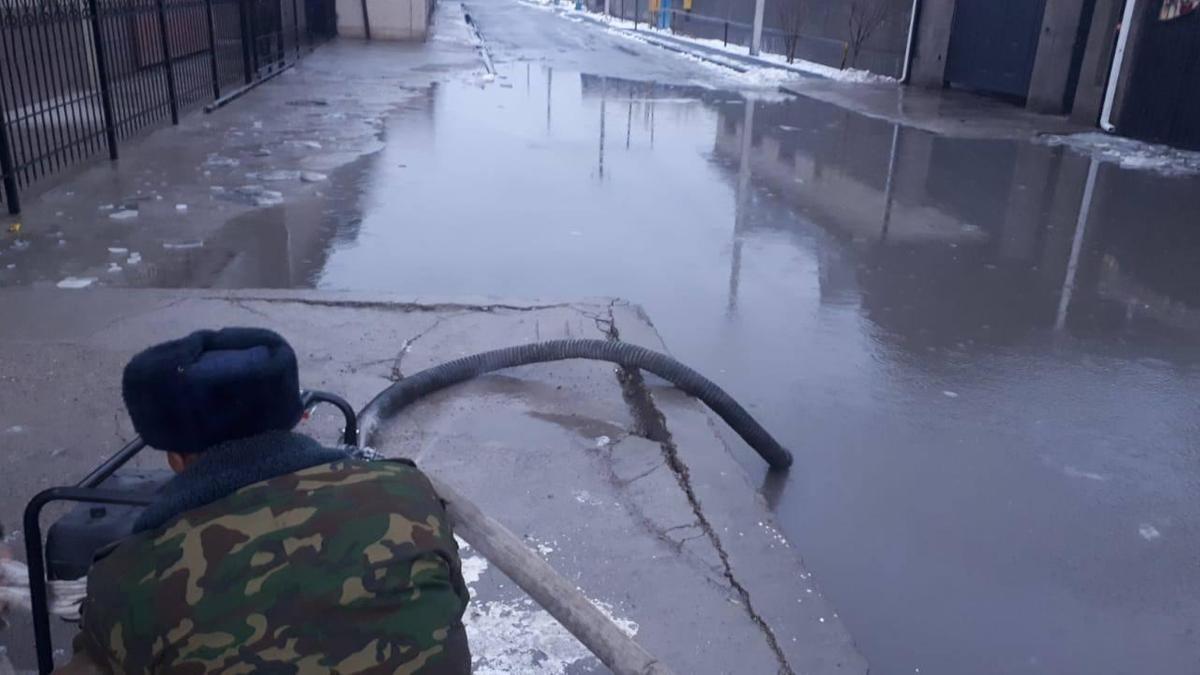Жителей четырех областей Казахстана предупредили о возможных наводнениях