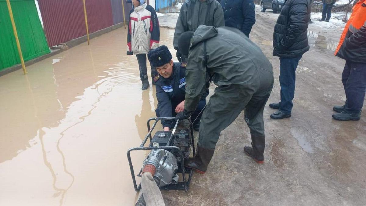 Жителей Алматинской области предупредили об опасности наводнения