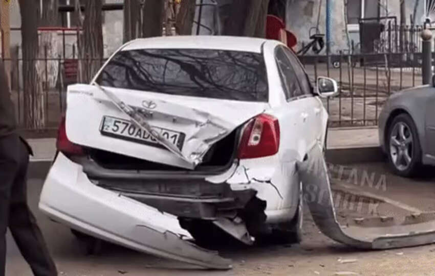 Шокирующее ДТП в Астане: КамАЗ врезался в 6 машин! Водитель найден!