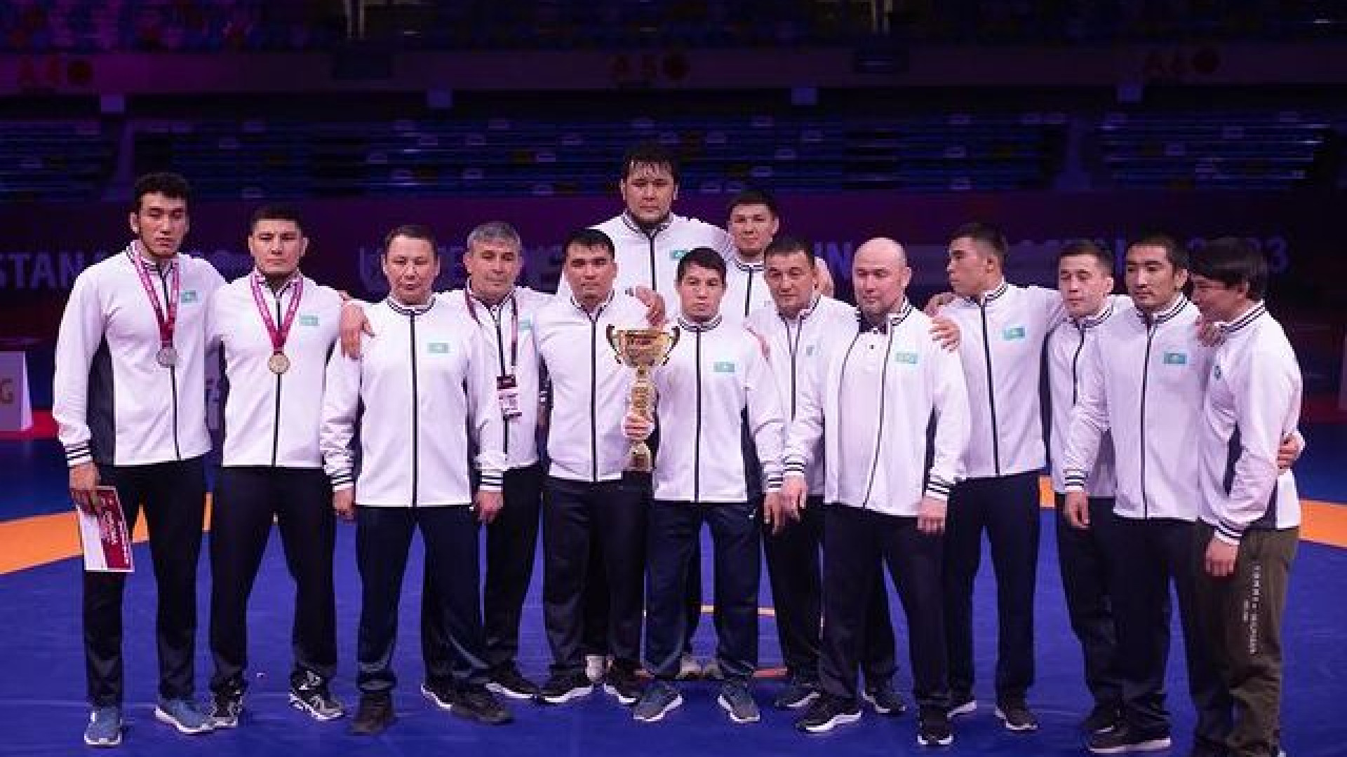 Токаев поздравил казахстанских борцов: Чемпионат Азии!