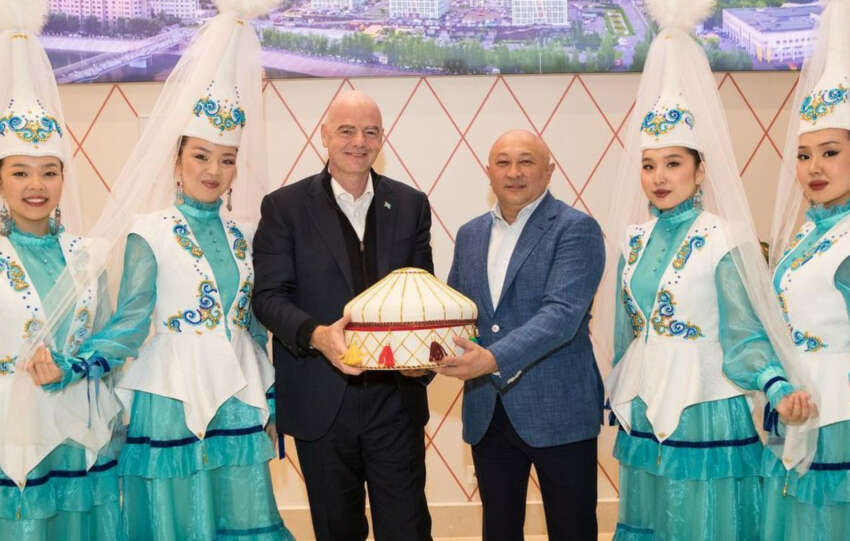 Шок! Визит президента ФИФА в Казахстан: секреты развития футбола!