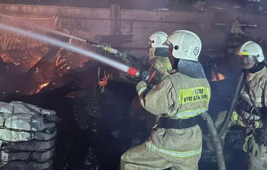 Шокирующее в Астане: Пожар в жилом доме - 3 жертвы!