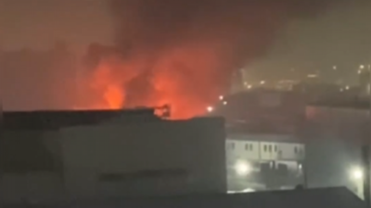 Железнодорожный вокзал Астаны: Масштабный пожар шокирует!